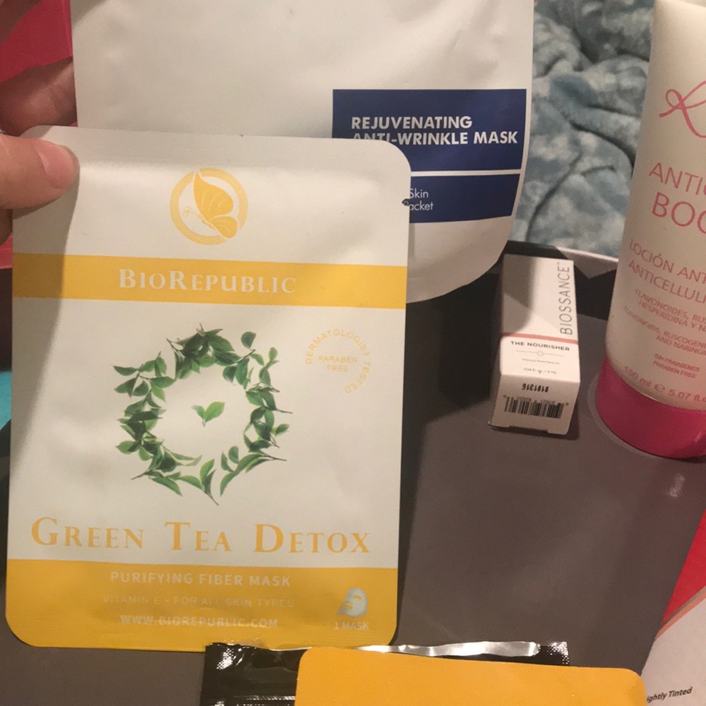 Sample Bundle - Picture 4 of 6